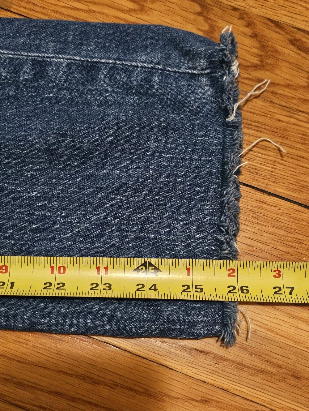 J.Crew Essential Straight Raw Hem Women's Size 28 Medium Blue Denim Jeans